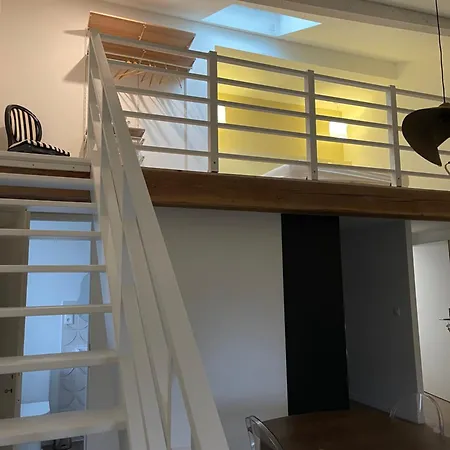 Studio rénové dans le centre ville Tonneins Extérieur photo