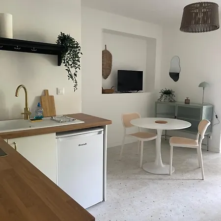 Studio rénové dans le centre ville Tonneins Extérieur photo